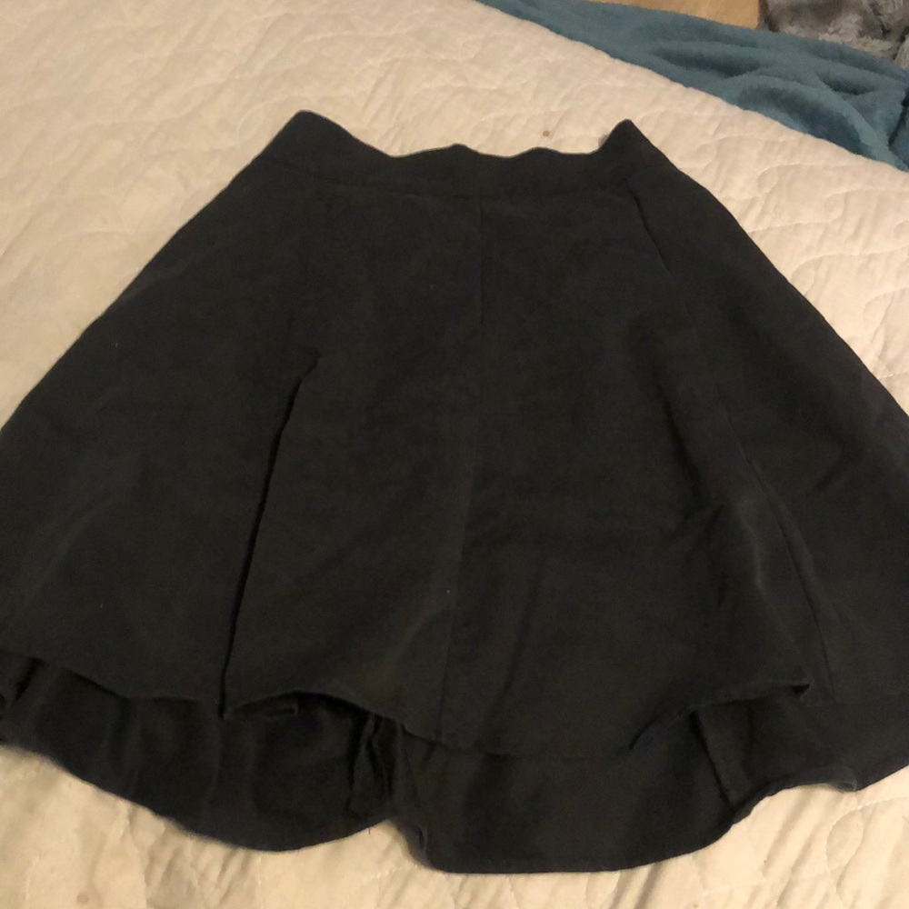 black skirt